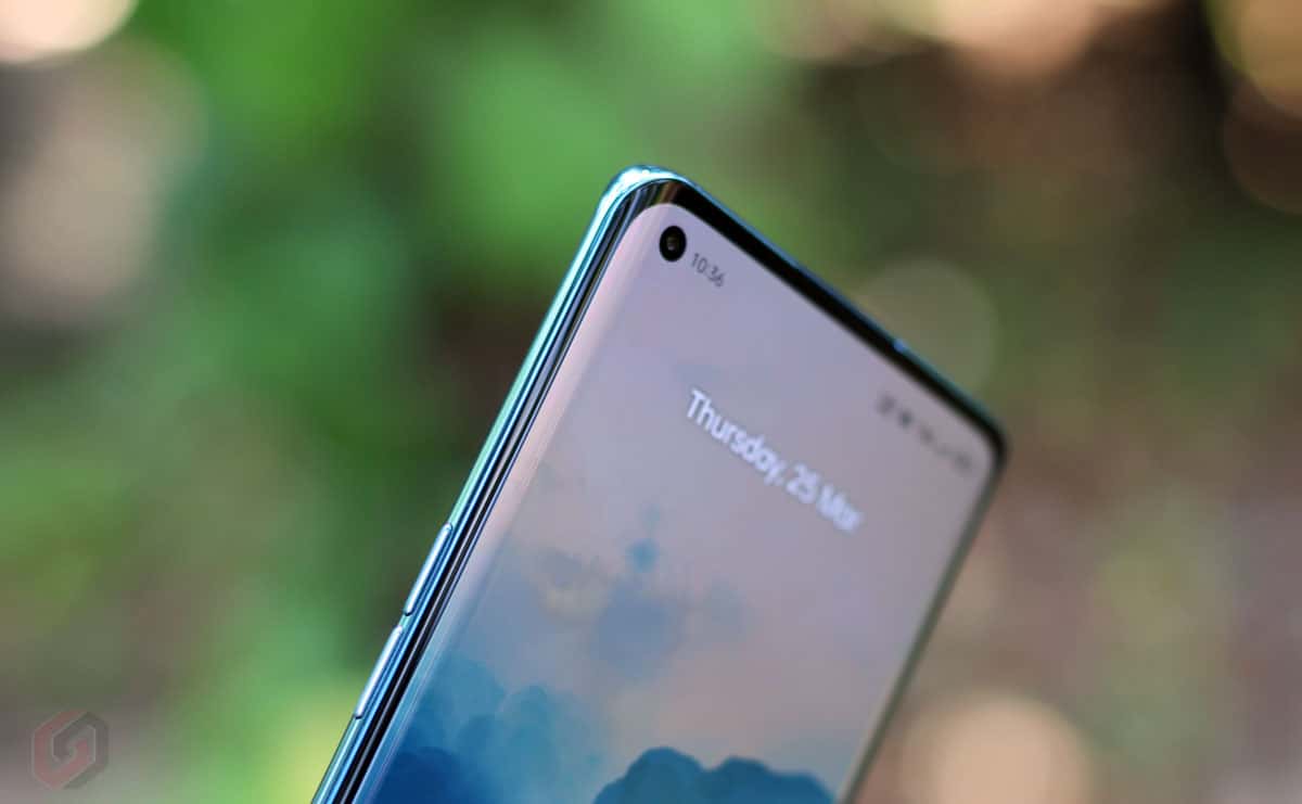 OPPO Reno5 Pro Curved Display